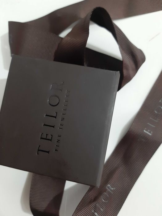 Bratara placata cu aur cu strasuri in cutie TEILOR cu fundita