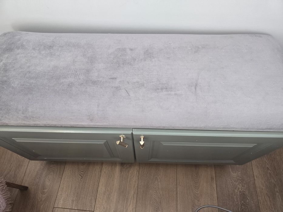 Продам тумбочку обувную