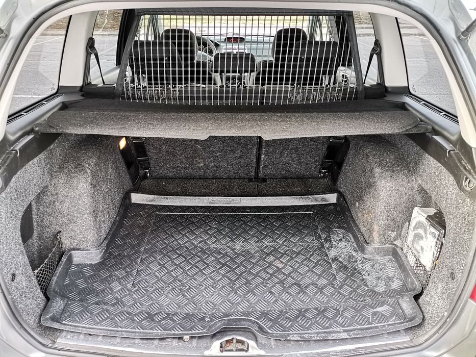 Транспортни услуги за Плевен цялата страна и чужбина 24/7