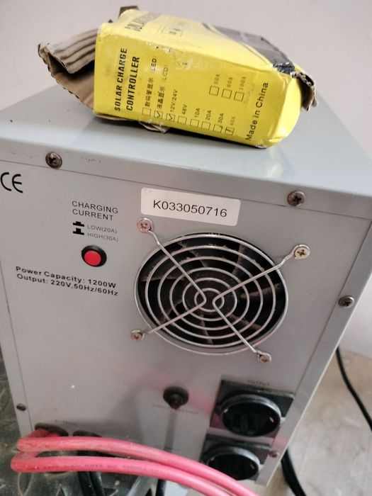 Sistem 4 panouri solare+invertor1200w+controler