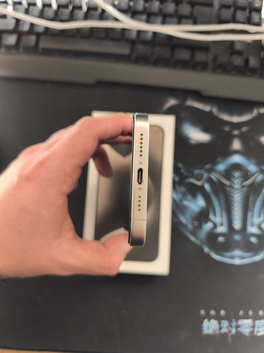 Продам IPHONE 15 PRO MAX 256