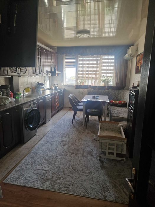 Продается квартира в сергели 2, 6 комнатная, 5 этаж 9-ти этажного дома