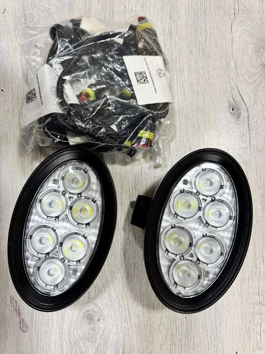 LED работна лампа 2 бр. NEW HOLLAND AGRICULTURE 48098108 – овална, 30W