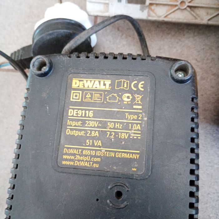 Circular dewalt 18V 2,4Ah cu pânză videa