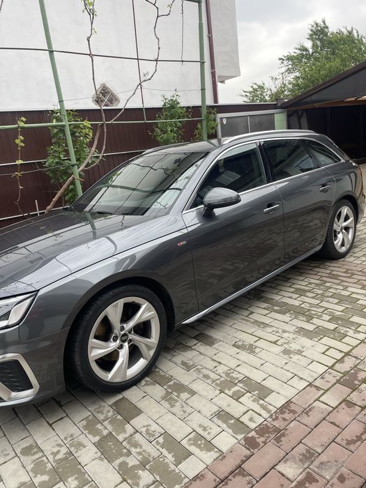 Audi A4 S-Line 2023