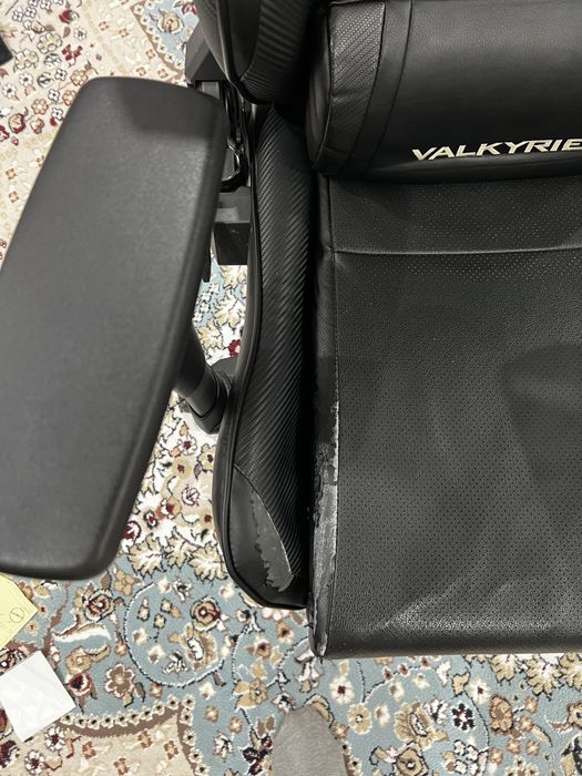 Компьютерное игровое кресло