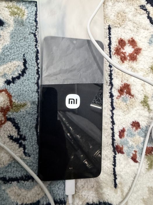 Продается телефон Redmi A3x
