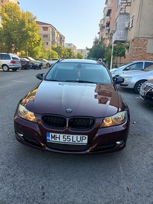 Vând BMW e91 LCI  318d