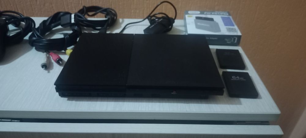 Продам или обмен Sony PlayStation 2 Slim SCPH-90006