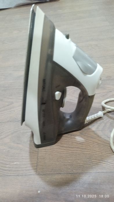 Продае́тся утюги 2 штуки