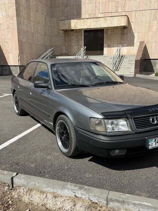 Продам Audi 100