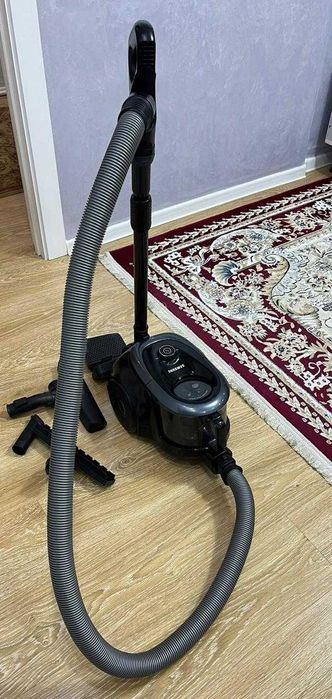 пылесос для домашней уборки