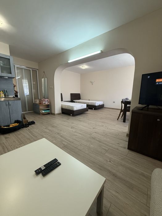 Дава се под наем Двустаен апартамент в Варна, Базар Левски - 80 кв.м за 850 € - Снимка #4