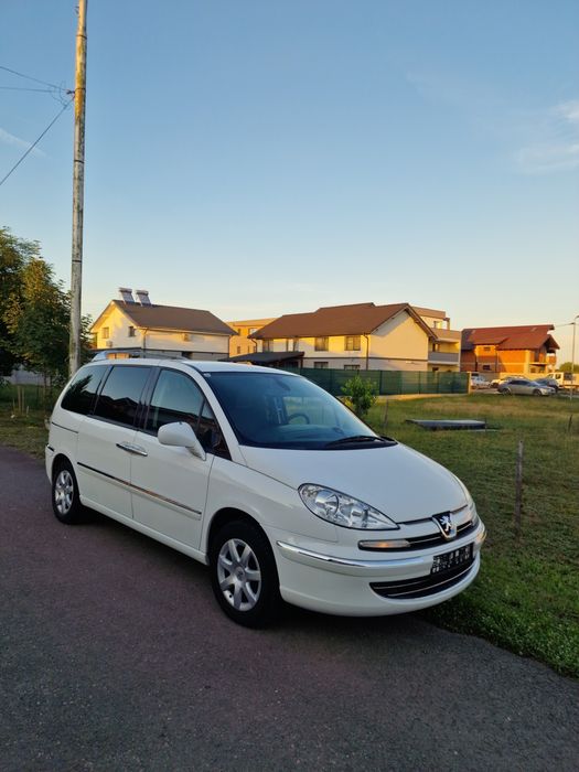 PEUGEOT 807 2012