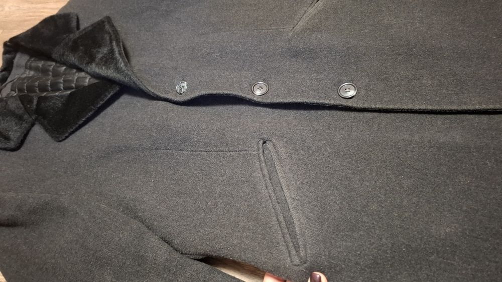 Мужское теплое пальто, размер М