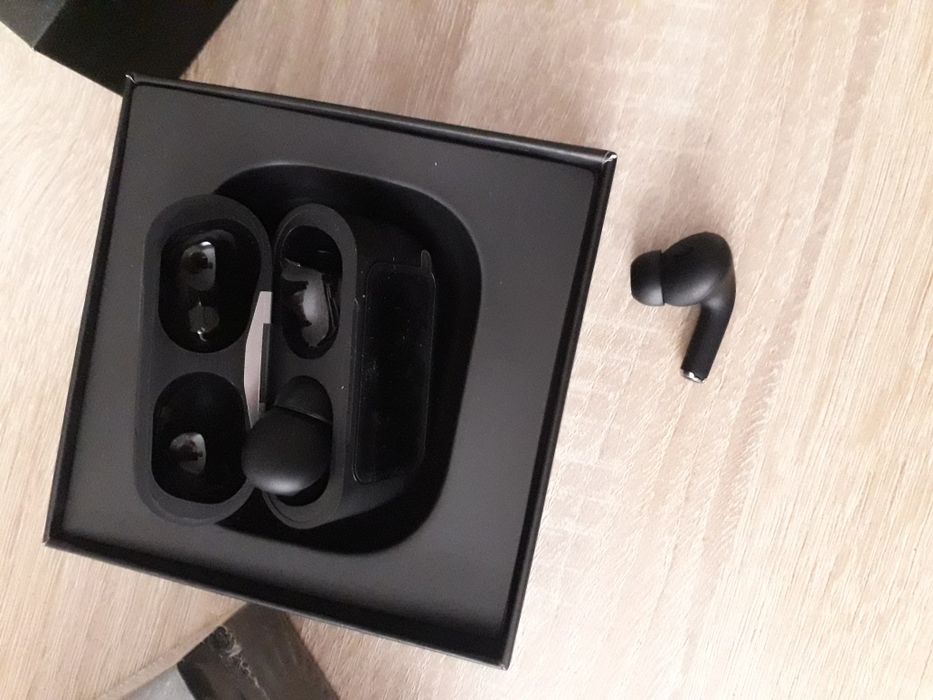 Qora ekranli AirPods pro kafolati bilan seaftili varianti