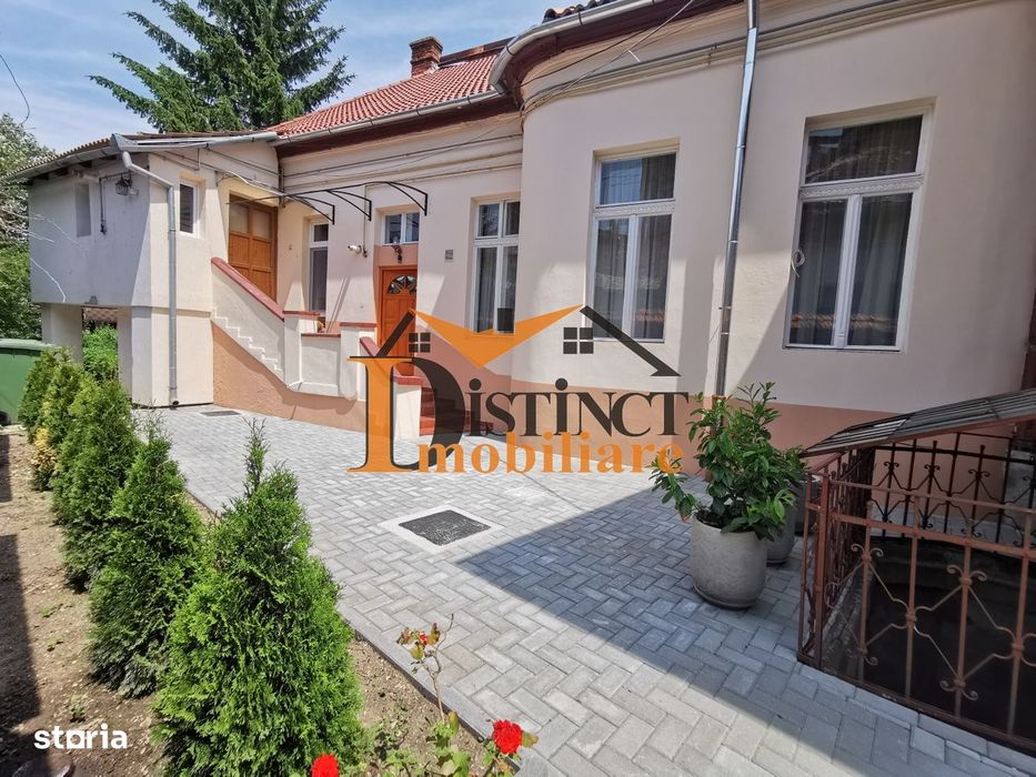 Apartament in casa, 3 camere, zona 15 Noiembrie.