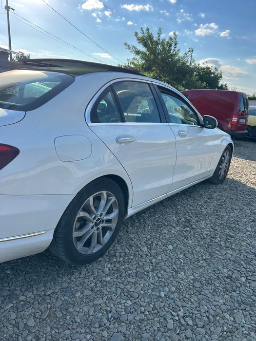 Stâlp ușă dreapta, prag dreapta Mercedes C class W205