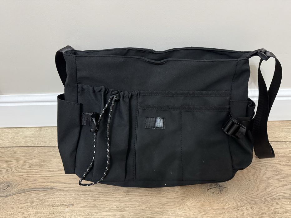 Сумки через плечо для учебы и прогулок