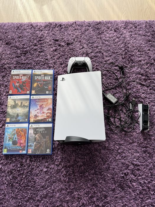 Playstation 5 (PS5) Disk 1TB (2023) + 6 jocuri si statie de incarcare