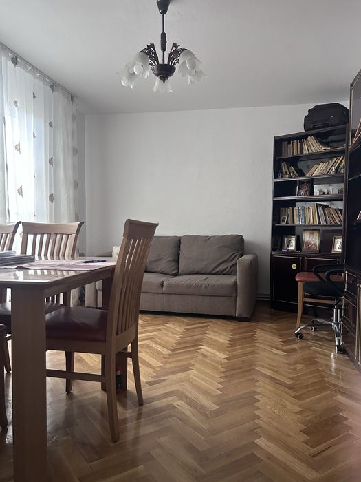Apartament de vânzare , etaj 2, decomandat, str.  Cazarmii !!