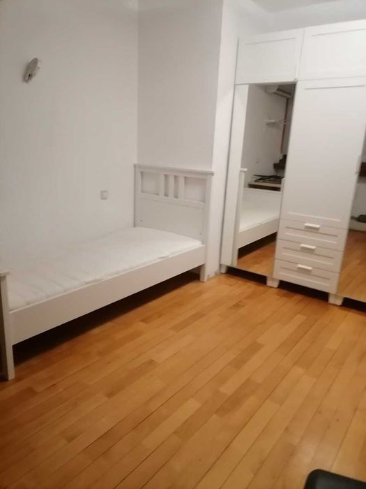 Дава се под наем Тристаен апартамент в София, Лозенец - 100 кв.м за 849.66 € - Снимка #15