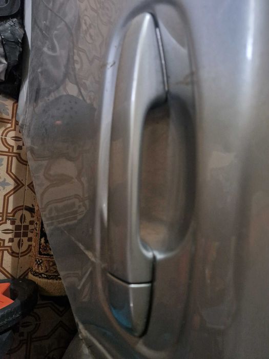 Задна лява врата за Toyota Avensis T27