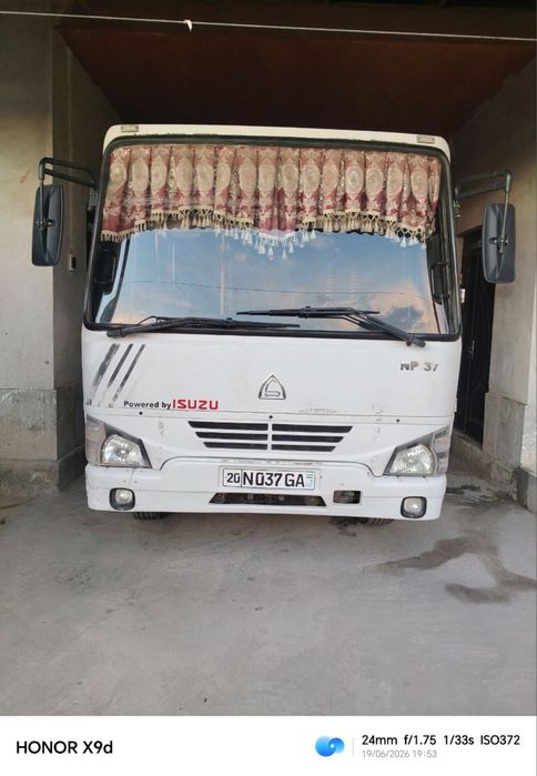 ISUZU NP37 2013 йили