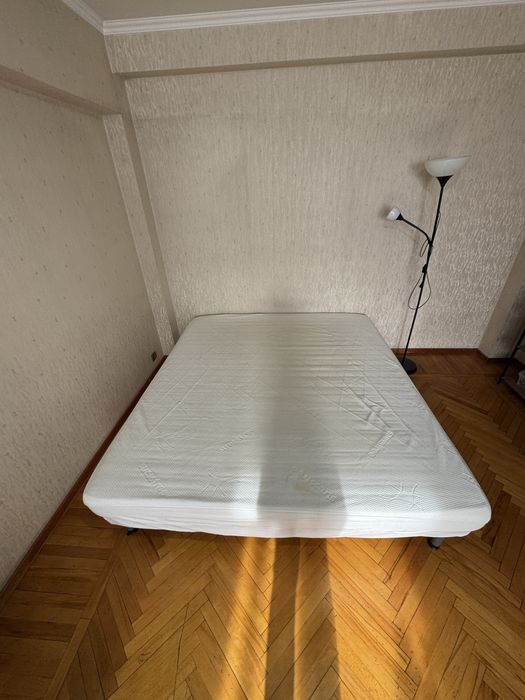 Основание каркас и матрац