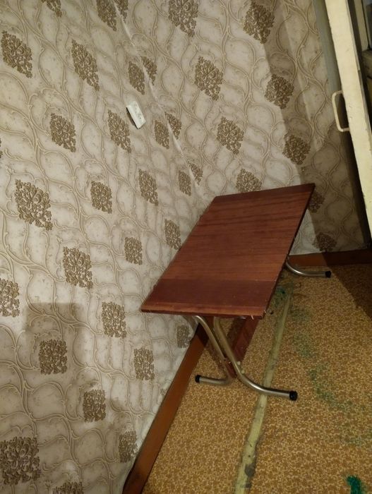Отдам даром советскую мебель
