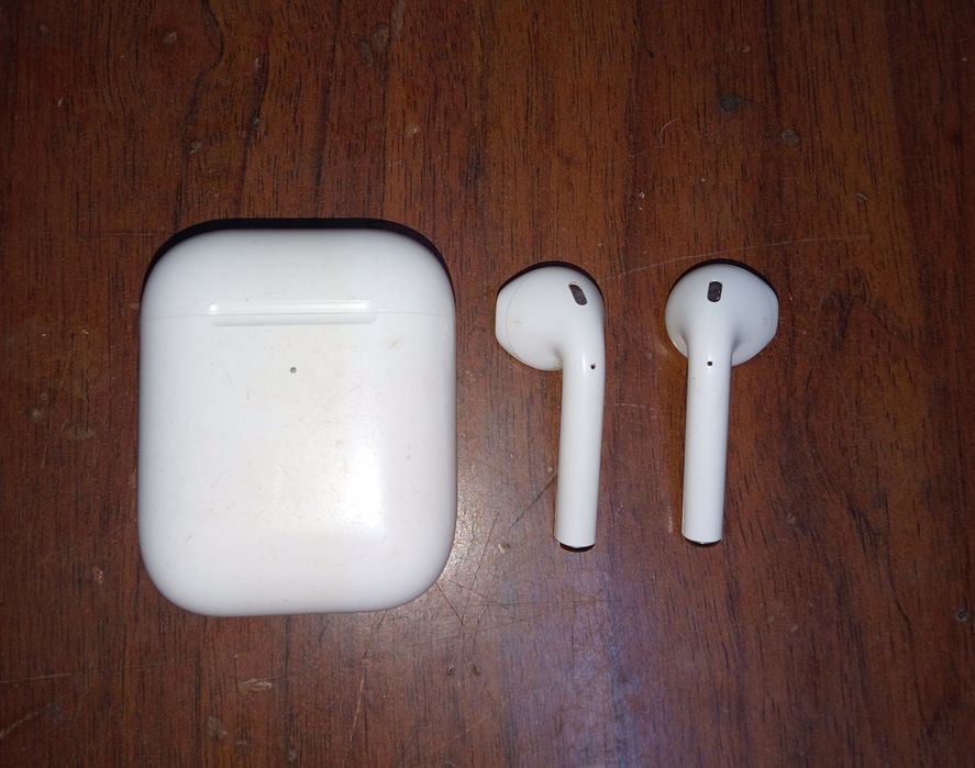 Продам оригинальные наушники.