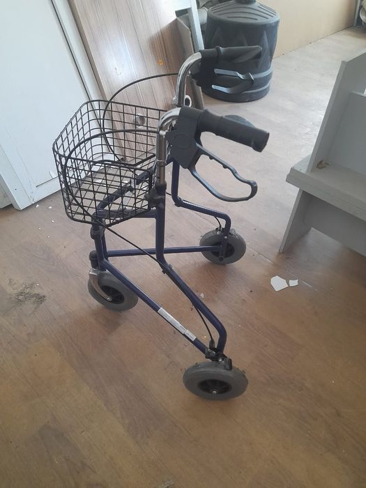 Коляска  для инвалидов