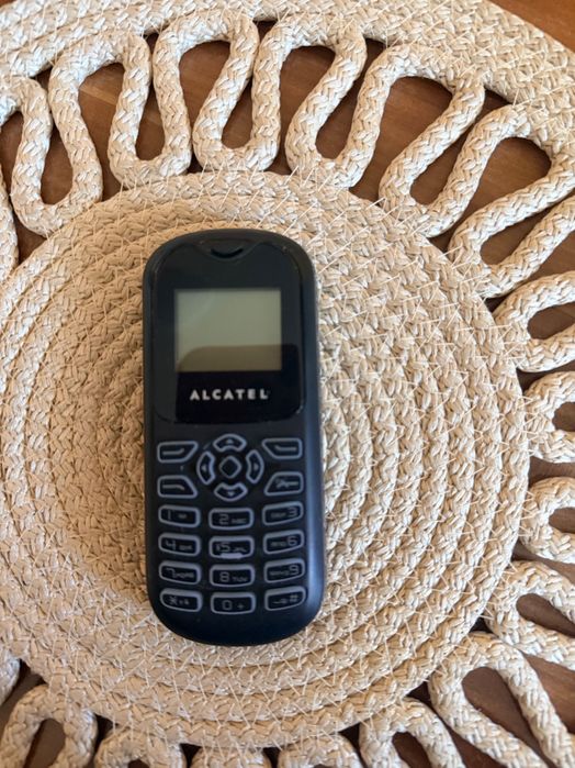 Телефон Alcatel OT-105