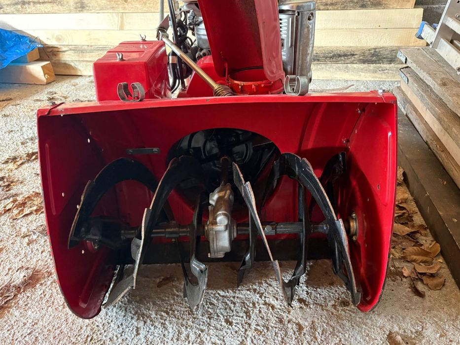 Японски Снегорин HONDA HS70 – Верижен с Електрически Стартер