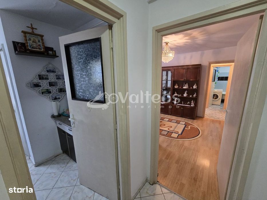 Reșița, apartament 2 camere, 56 mp, zona Universitate — fotografia 3