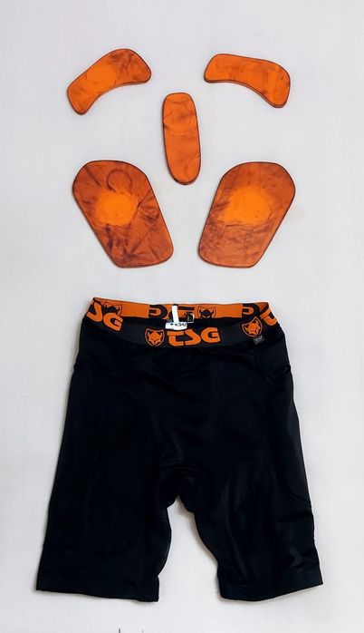 Pantaloni TSG Crash D30 Negri, cu protecții, ciclism, skate, enduro, L