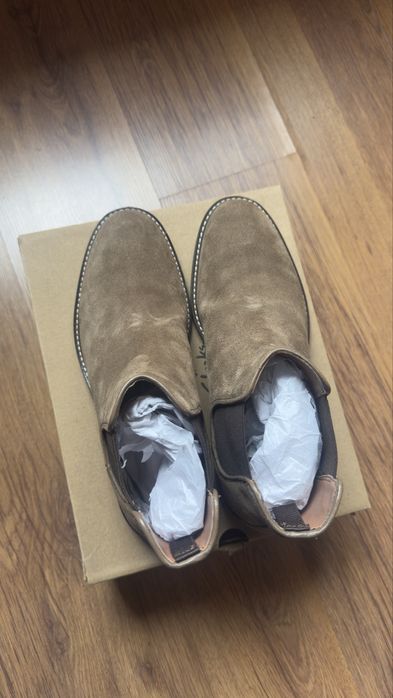 Челси Clarks коричневые