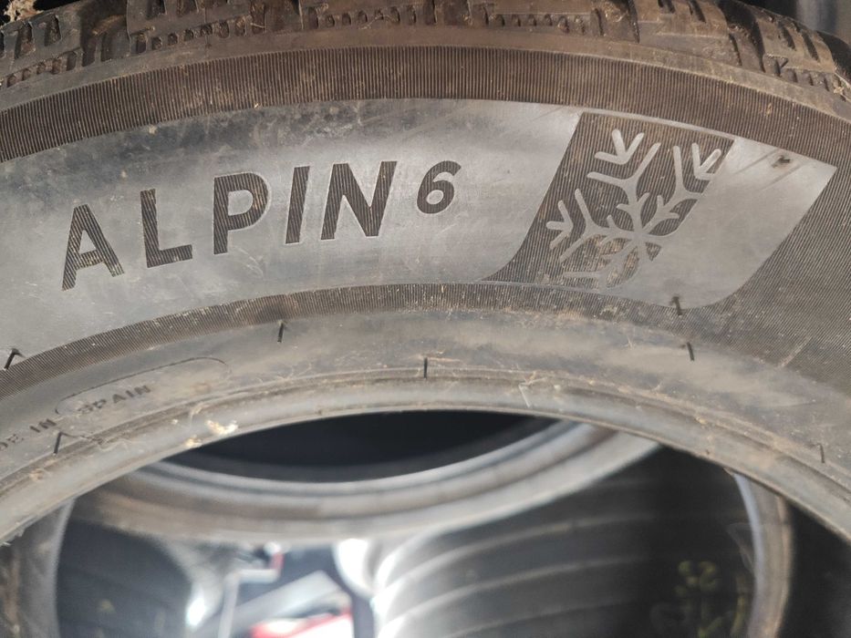 2бр.зимни гуми 225/55/17 Michelin