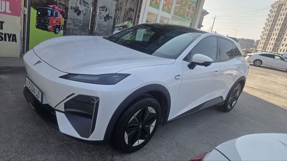 Changan Deepal S07 EV Тўлиқ электромобил СОТИЛАДИ. Ранги ОҚ.