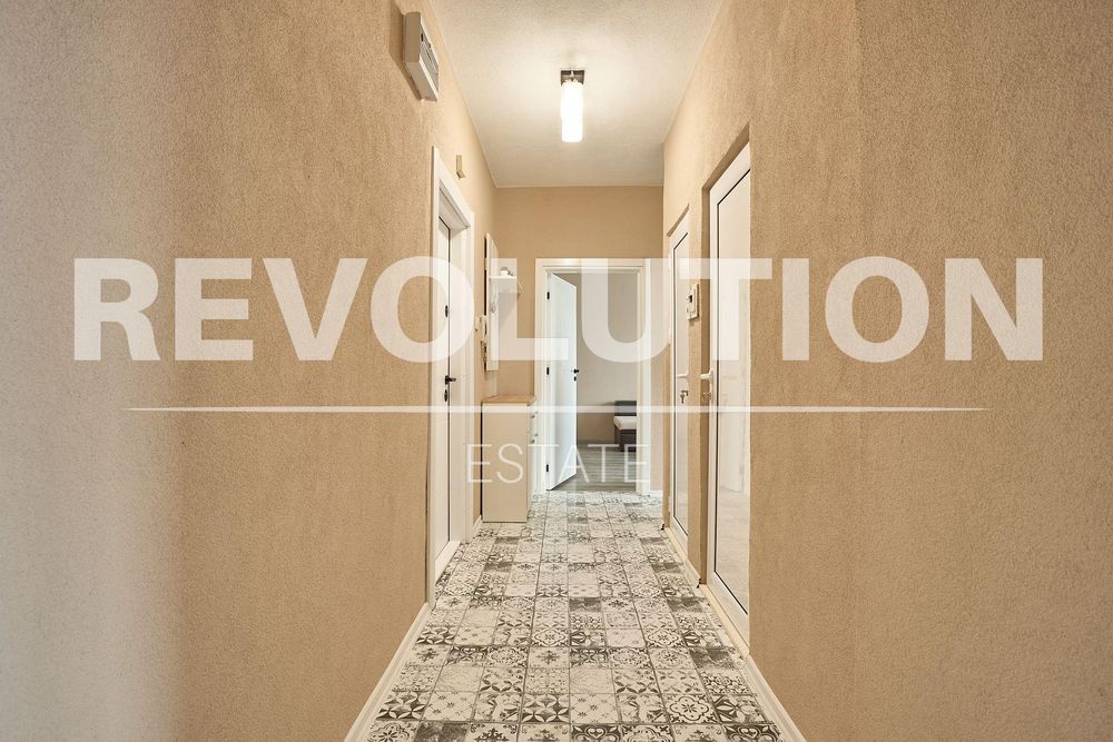 Дава се под наем Тристаен апартамент в Пловдив, Гагарин - 68 кв.м за 460 € - Снимка #10