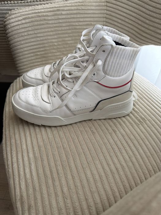 Tommy Hilfiger бели кецове 39