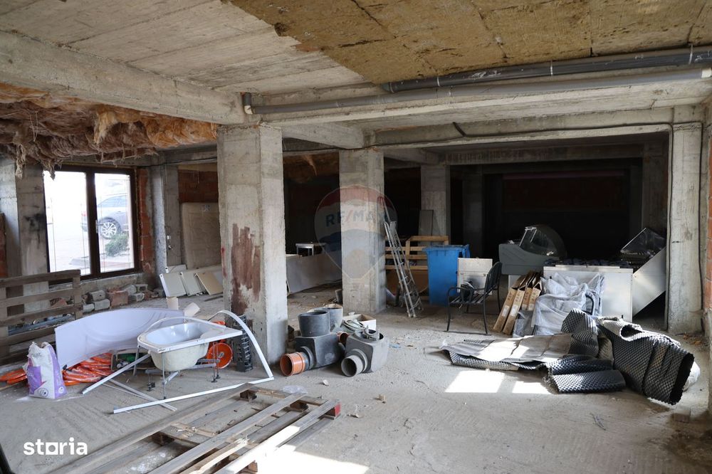 Spațiu comercial de 317mp de vânzare