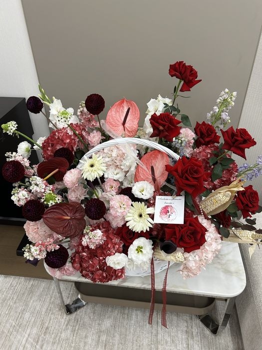 Цветы 50k , стоит150к от amor_flowers_almaty