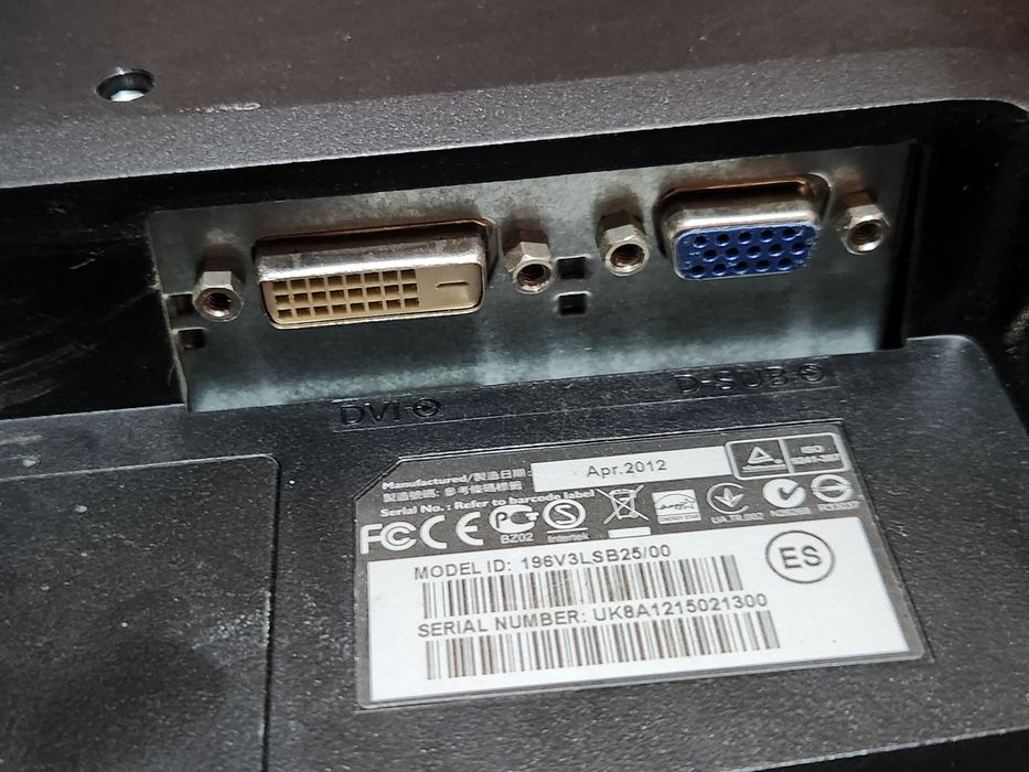 Монитор Philips 196v3l