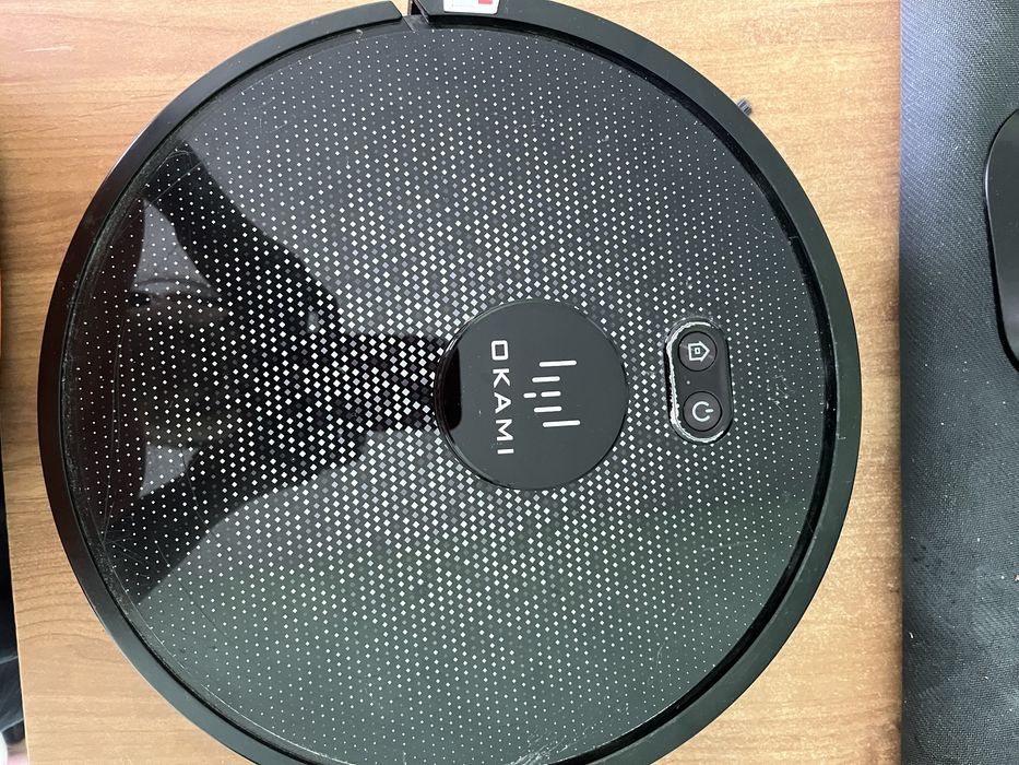 Робот- пылесос Okami