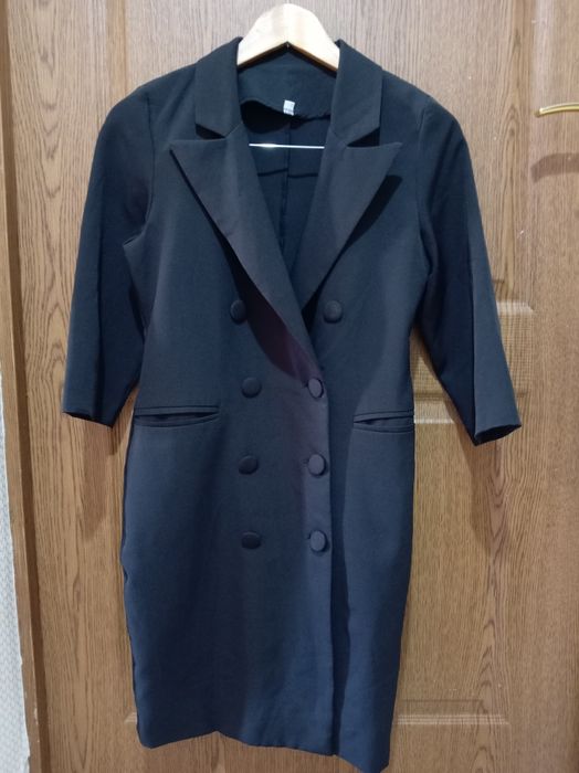 Продам платье пиджак