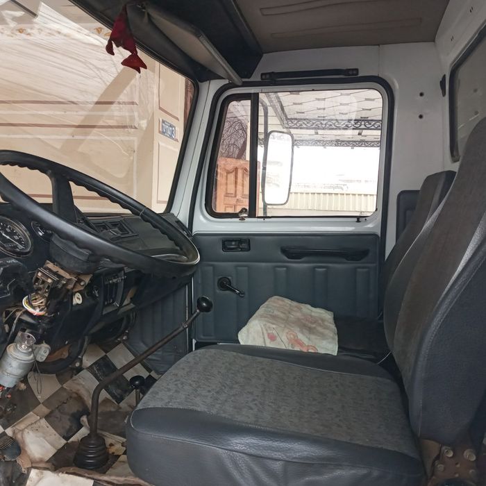 Moshina sotiladi puli 150 mln kami bor yili 2001