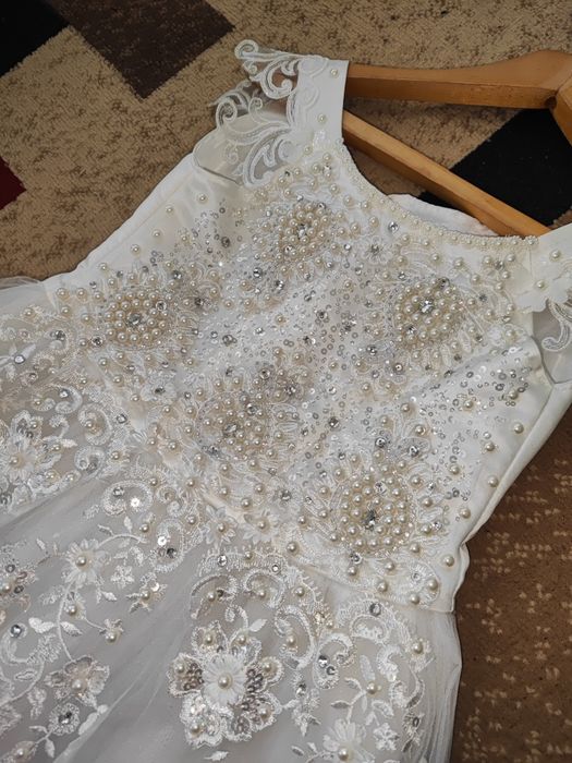 Белое свадебное платье для девочки