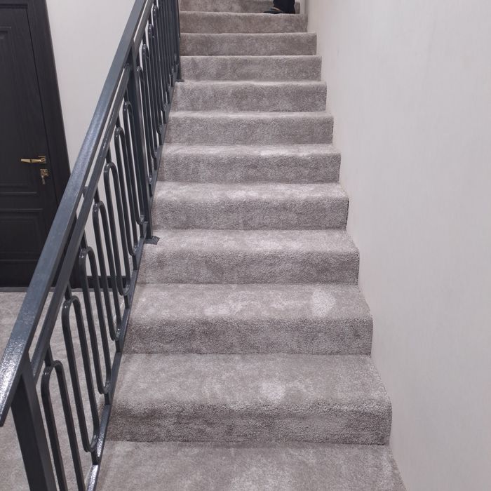 Gilam kesish va tikish