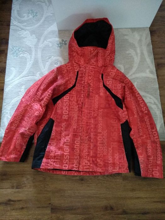 Продаю горнолыжную куртку ROSSSIGNOL(S)